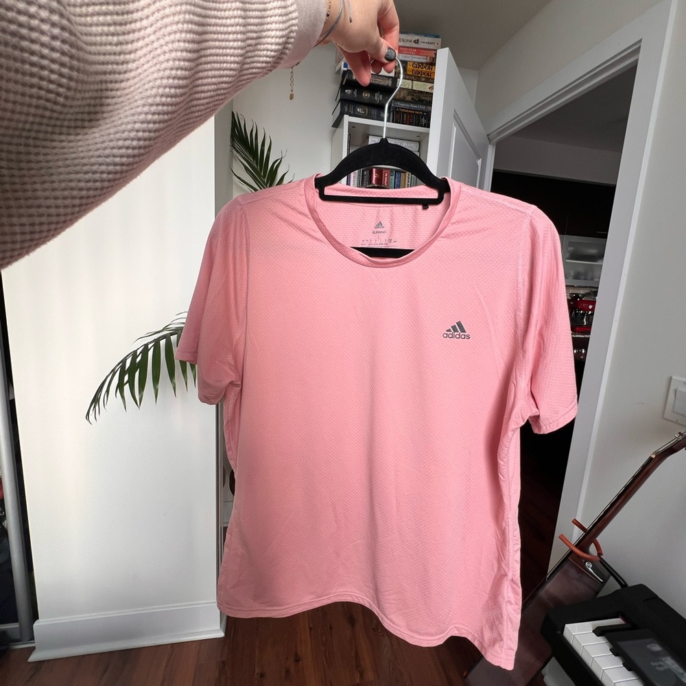 Adidas Running T Shirt in Pale Pink - size L
